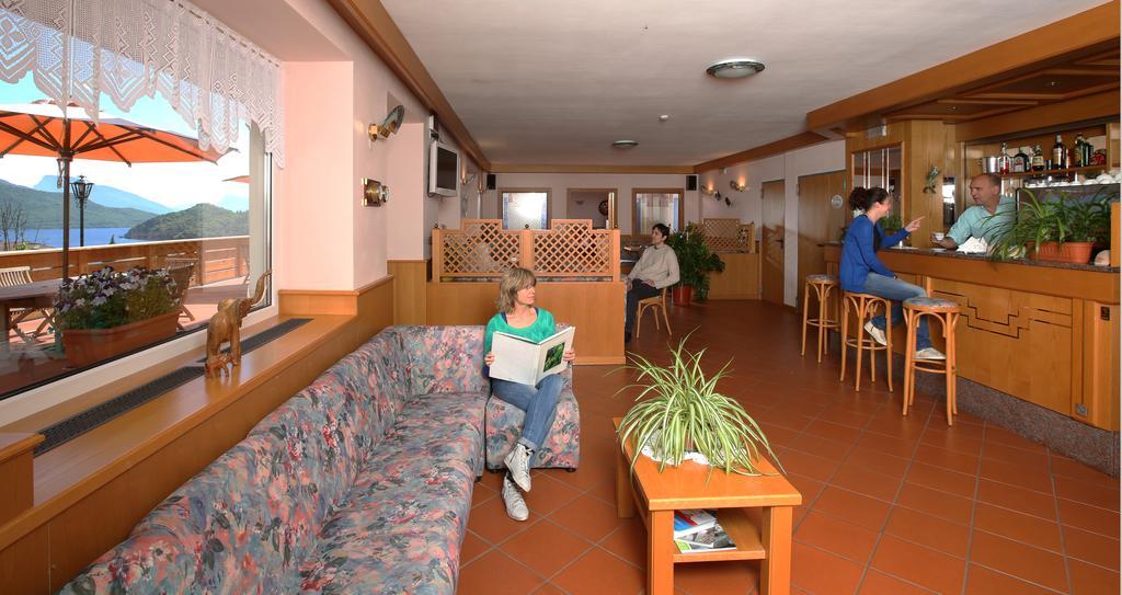 Hotel Garni Villanova Molveno Exterior photo